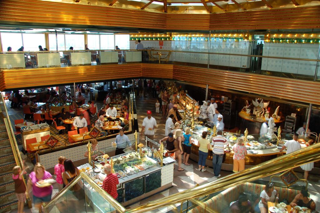 A Carnival Destiny hajó büféje