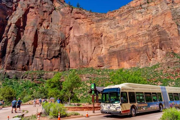 zion shuttle bus