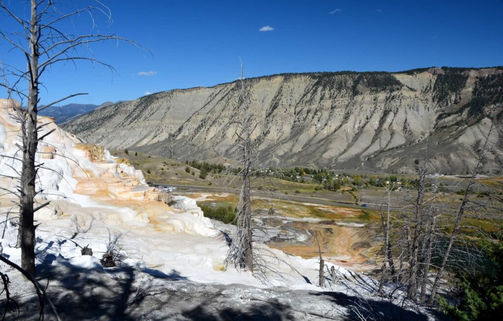 Kék Utazó - Yellowstone Nemzeti Park látnivalók - Mammoth Hot Spring