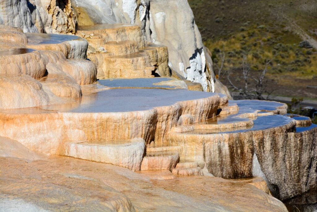 Kék Utazó - Yellowstone Nemzeti Park látnivalók - Mammoth Hot Spring
