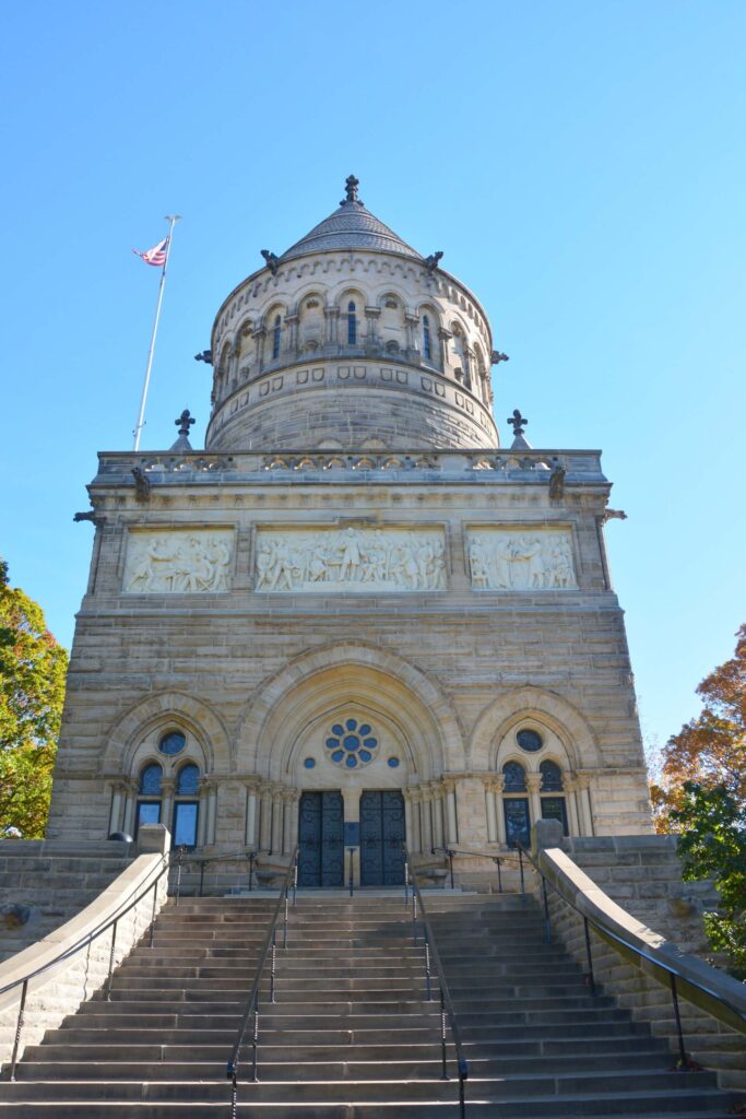 Kék Utazó - Ohio állam, USA látnivalók - Cleveland - Lake View Cemetery - Garfield mauzóleum