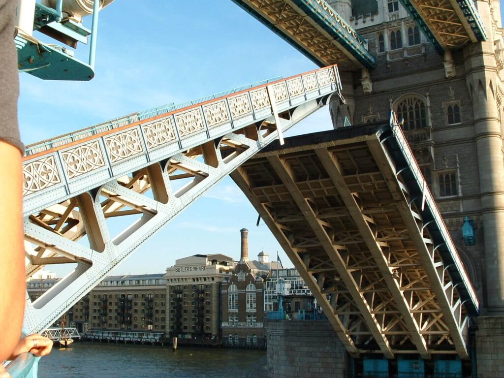 Kék Utazó - Egyesült Királyság látnivalók - London - Tower Bridge