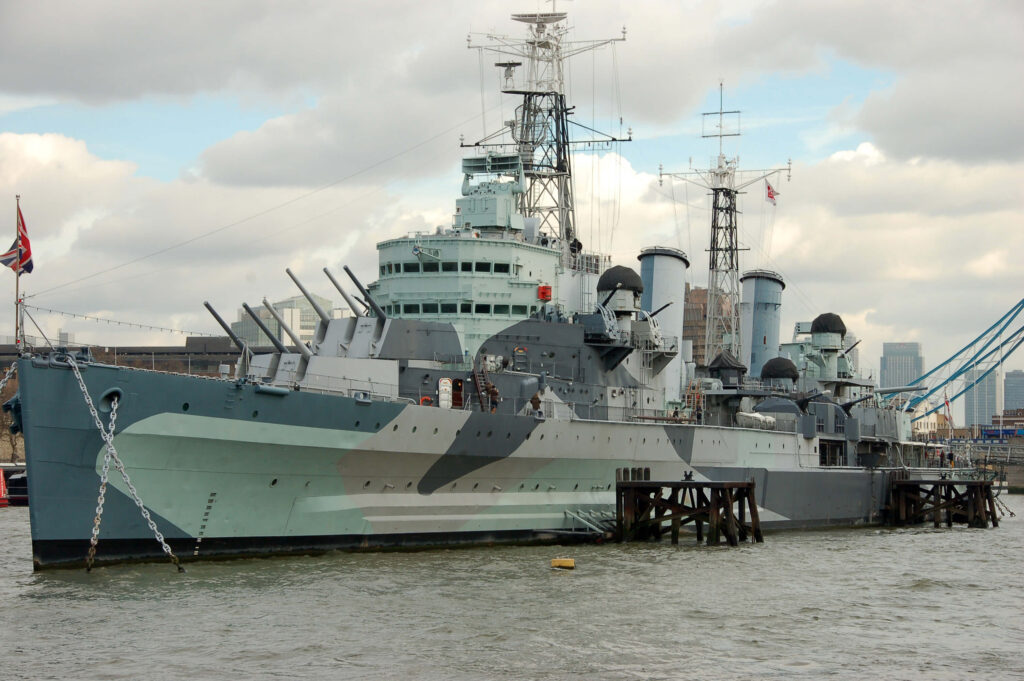 Kék Utazó - Egyesült Királyság látnivalók - London - HMS Belfast