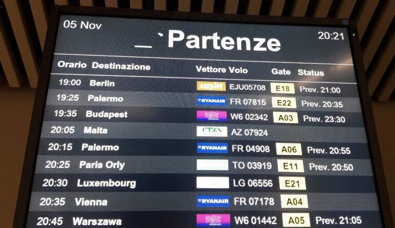 Kék Utazó - Repülőjárat késés kártérítés