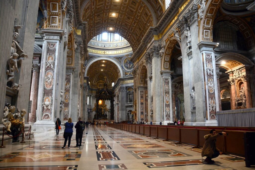 Kék Utazó - Róma látnivalók - Vatikán - Szent Péter Bazilika