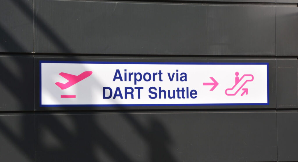 Kék Utazó - Egyesült Királyság látnivalók - London Luton Airport