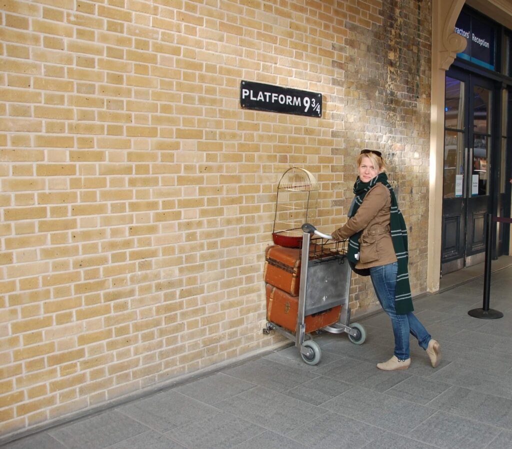 Kék Utazó - Egyesült Királyság látnivalók - Kings Cross Harry Potter 9 és 3/4 vágány