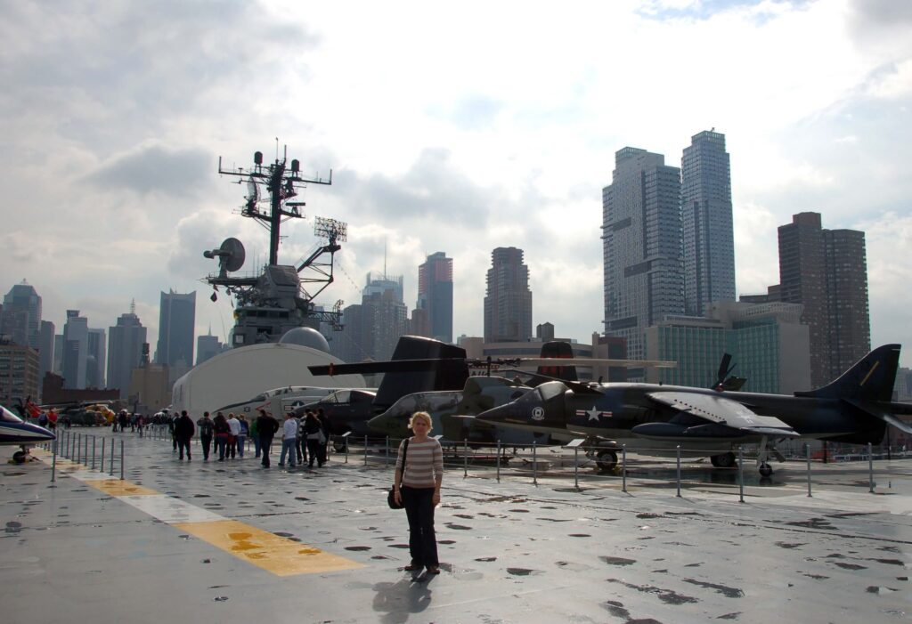 Kekutazo - USA Top 50 látnivaló New Yorkban - Intrepid