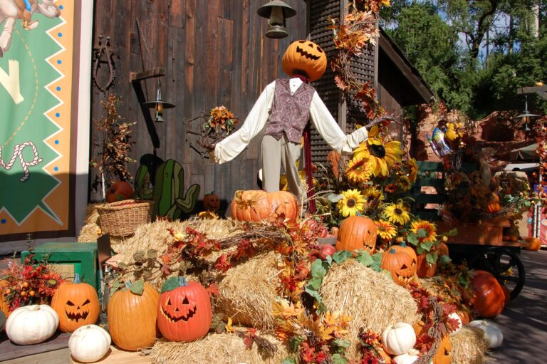 Kék Utazó - Halloween története eredete szokásai