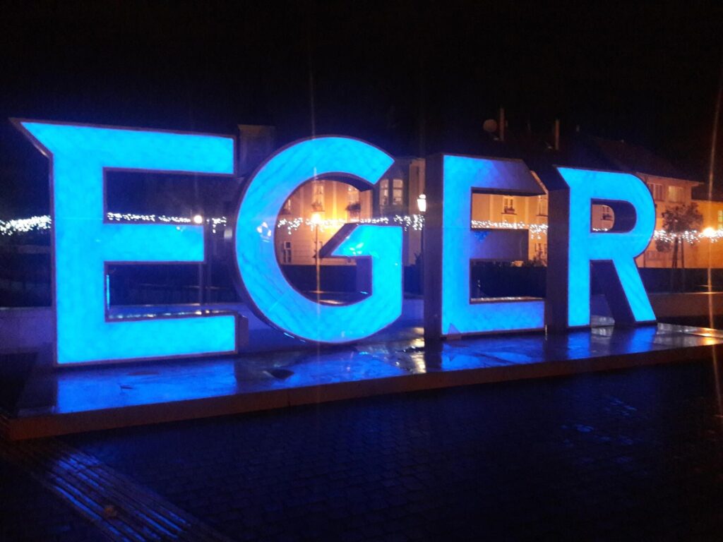 Kék Utazó Eger adventi vásár