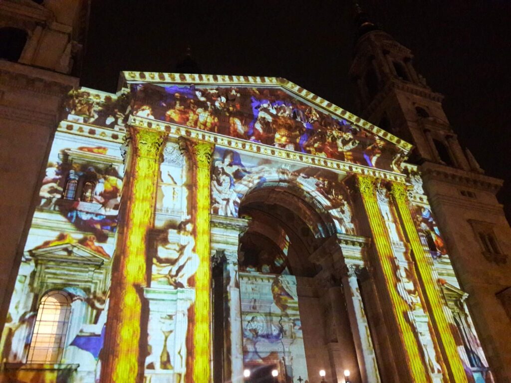 Kék Utazó Budapesti adventi vásár - bazilika