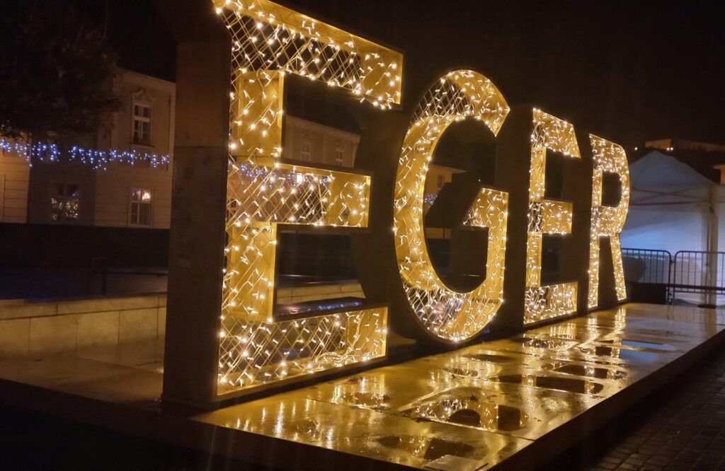 Kék Utazó Eger adventi vásár