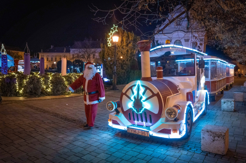 Kék Utazó Vác Adventi vásár