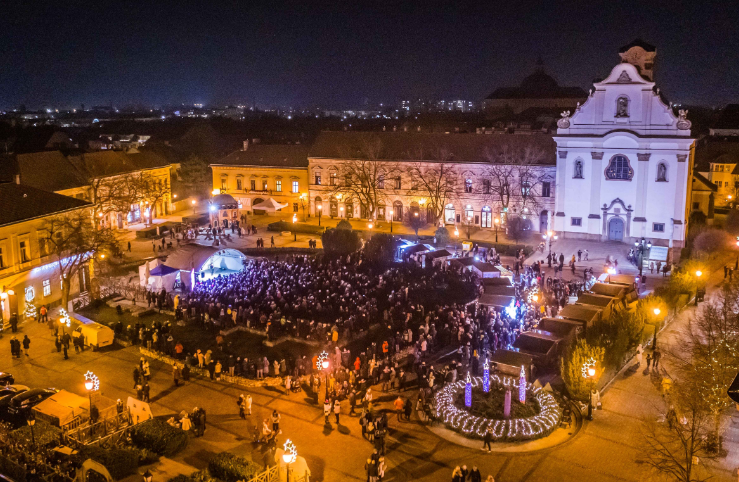 Kék Utazó Vác Adventi vásár