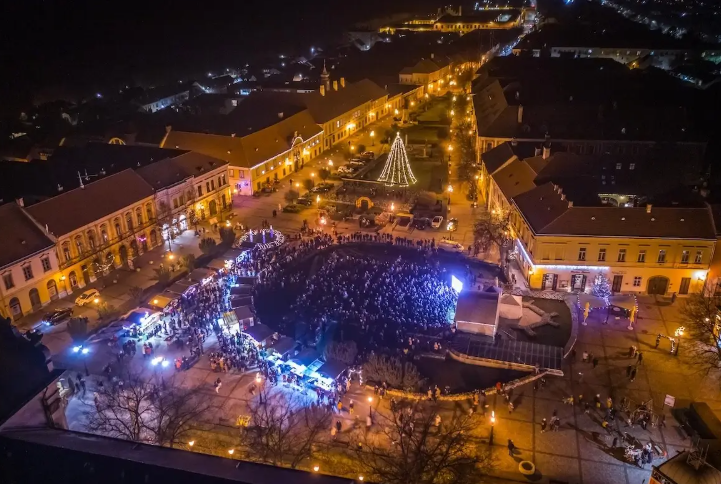 Kék Utazó Vác Adventi vásár