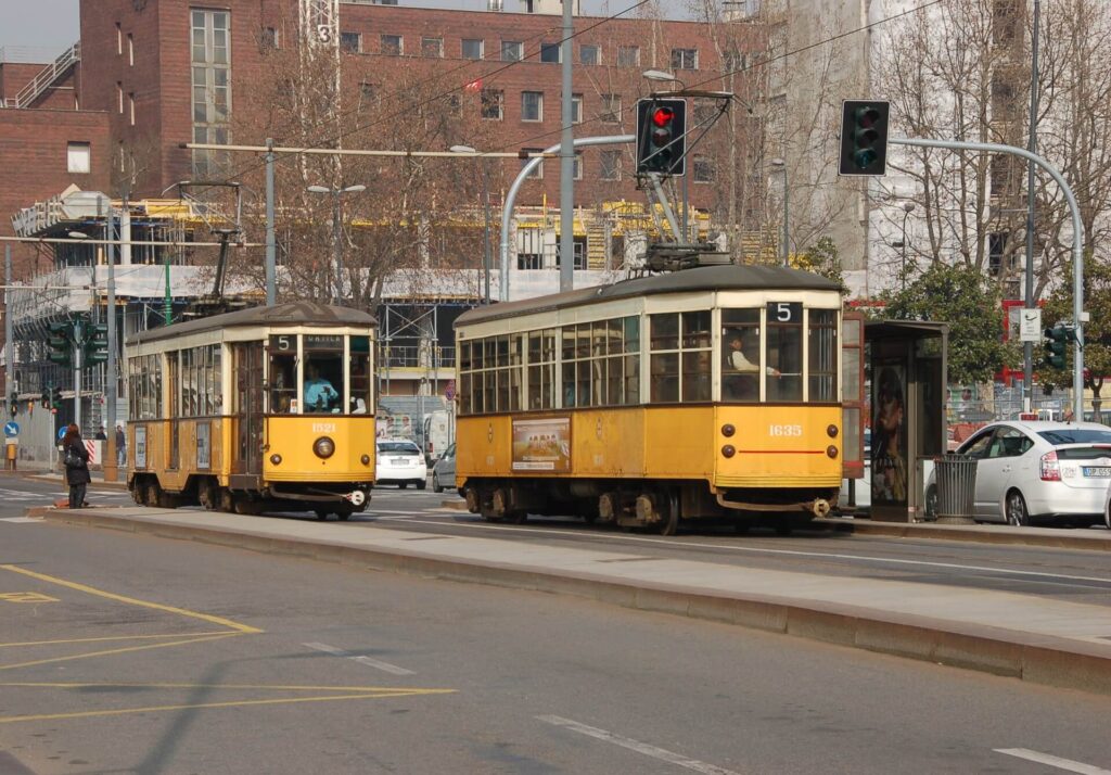 Kék Utazó - Milánó reptéri transzferek - helyi utazás