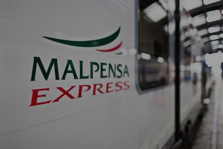 Kék Utazó - Milánó reptéri transzferek - Malpensa Express