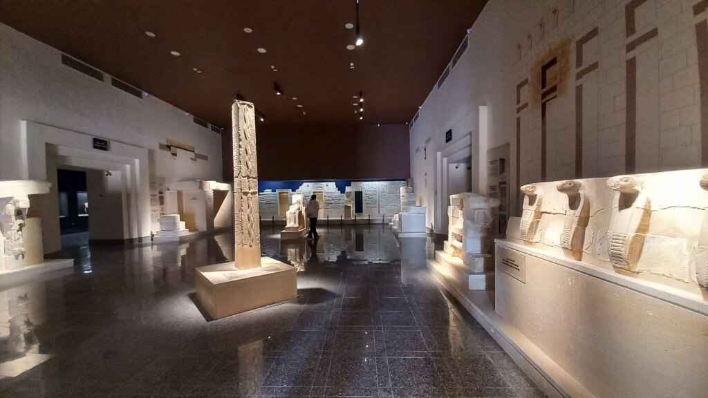 Kék Utazó - Egyiptom - Szakkara - Imhotep múzeum