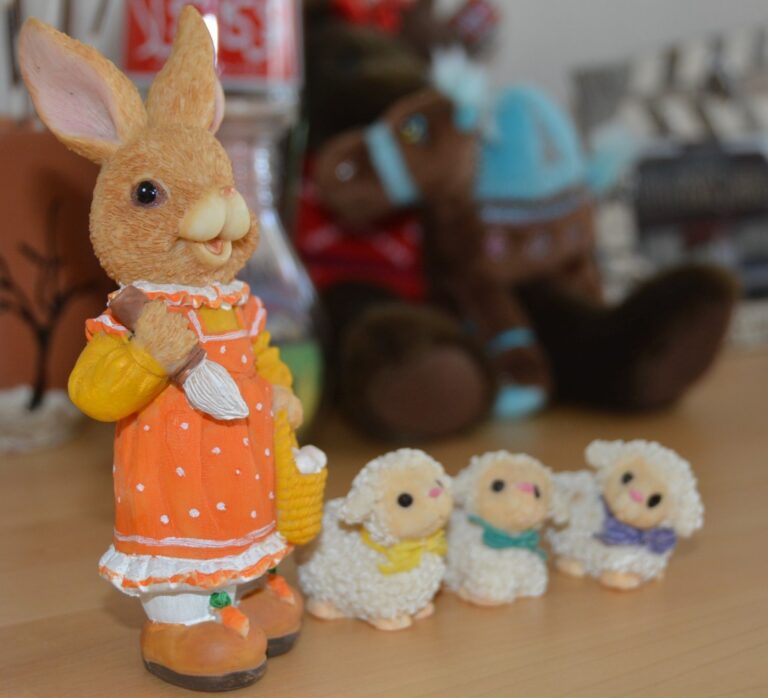 Kék Utazó - A Húsvét eredete és szokásai – miért locsolkodunk és festünk tojást?