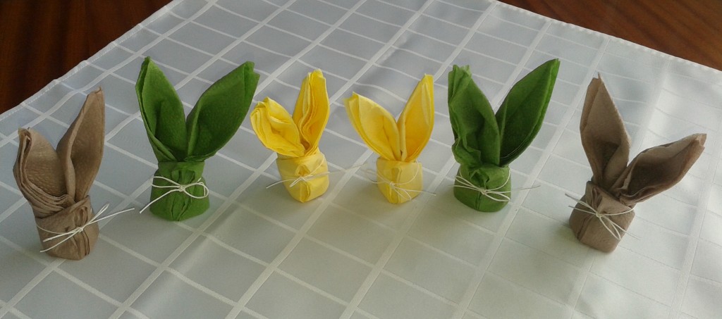 Kék Utazó - A Húsvét eredete és szokásai – miért locsolkodunk és festünk tojást?