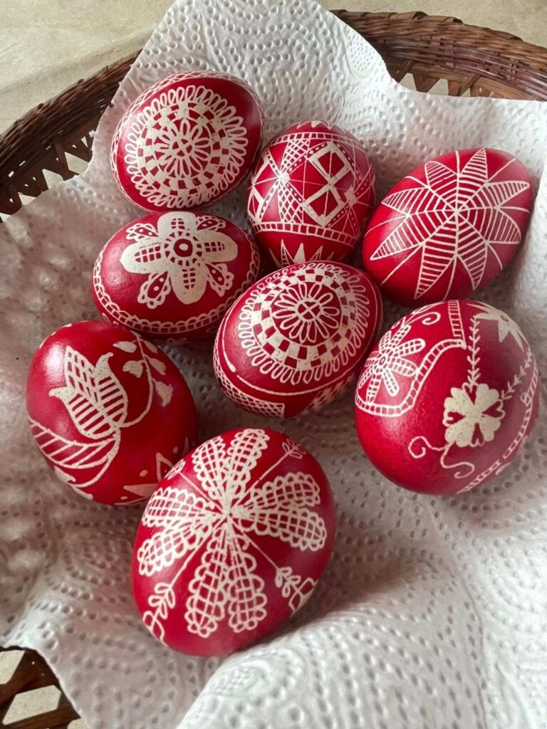 Kék Utazó - Festett húsvéti tojások