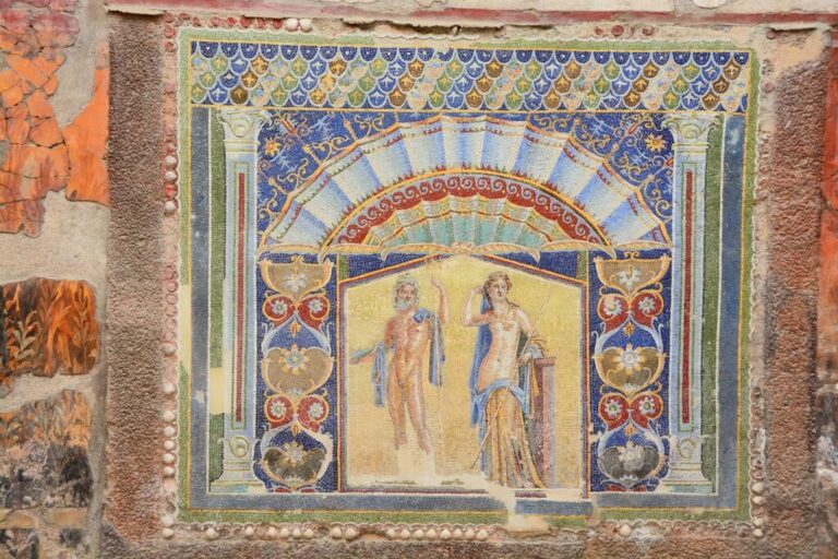 Kék Utazó - Pompeii és Herculaneum éppen maradt színes mozaik