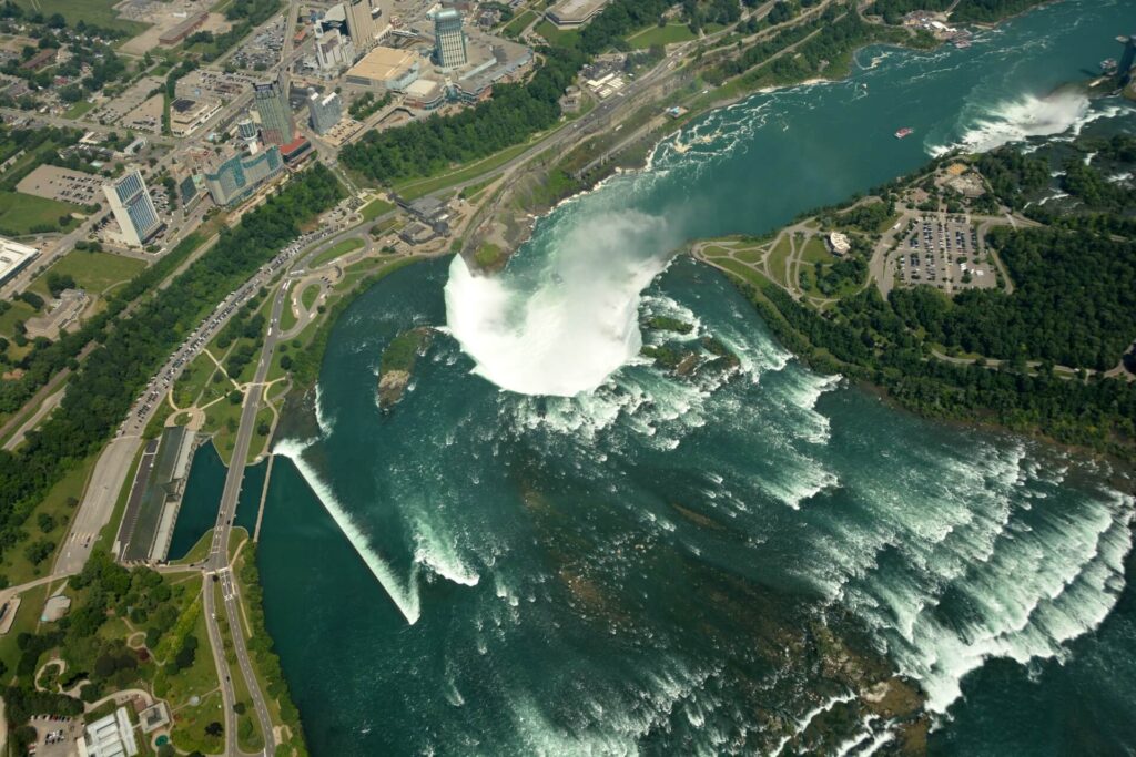 Kék Utazó - Toronto Top 10 látnivaló - Niagara